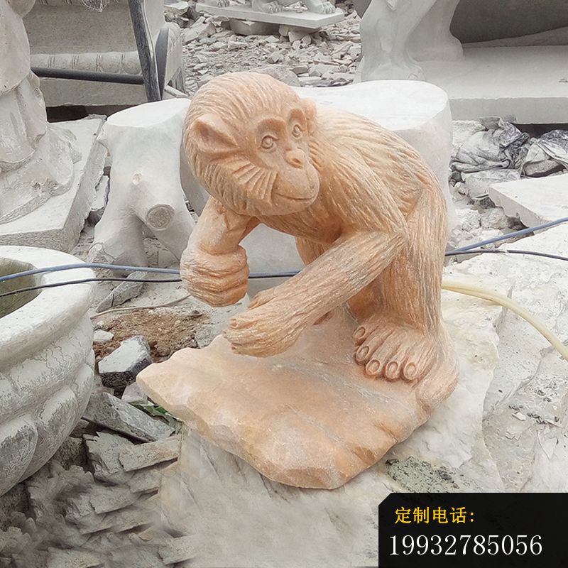 偷吃香蕉的小猴子石雕 晚霞红动物雕塑_800*800