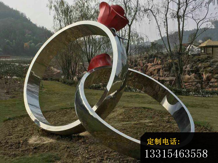 不锈钢婚戒雕塑，公园景观雕塑_750*562