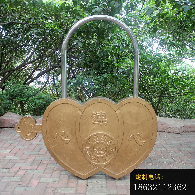不锈钢同心锁雕塑 (1)_800*800
