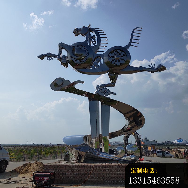 不锈钢大型马踏飞燕景观雕塑 _800*800