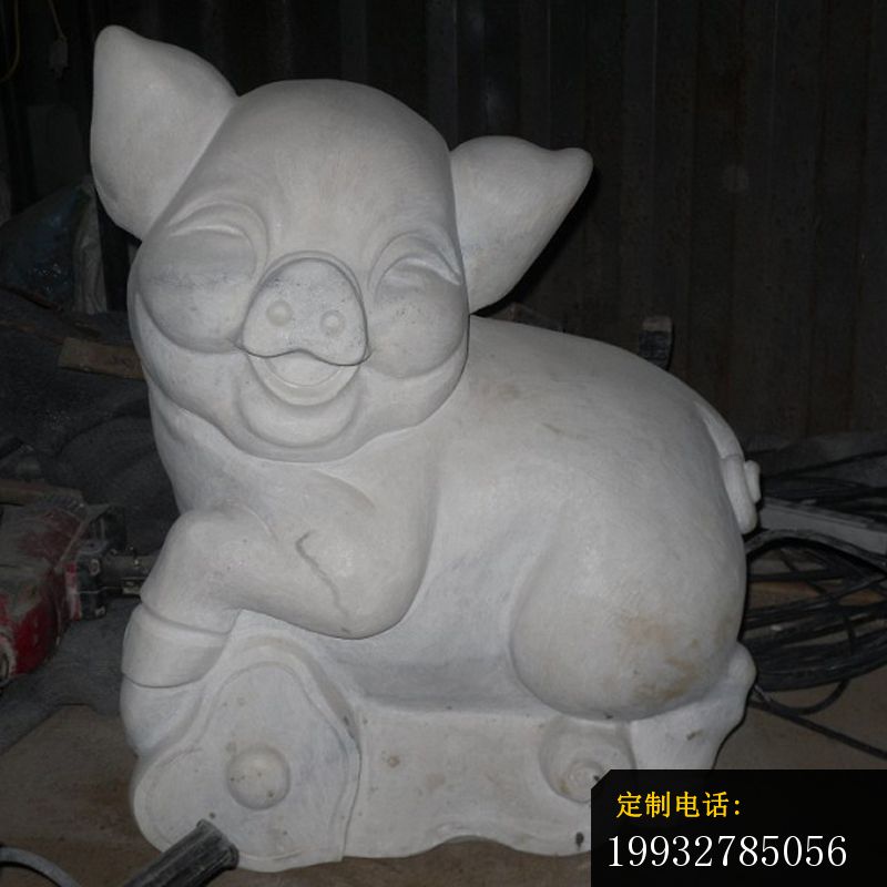 咧嘴笑的猪石雕，公园动物石雕_800*800
