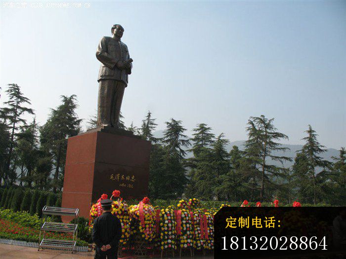 毛主席铜雕，园林景观雕塑_700*525