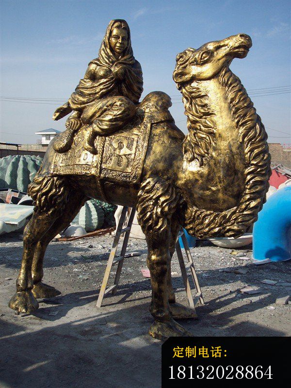 起骆驼的女人铜雕，广场景观雕塑_600*800