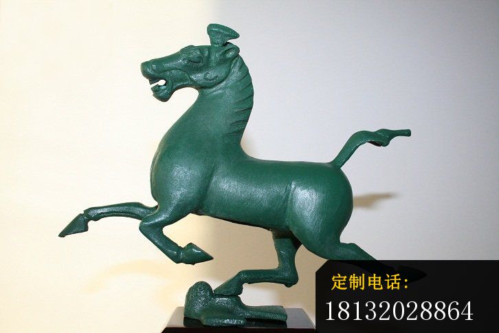 青铜马踏飞燕，广场景观雕塑_726*484