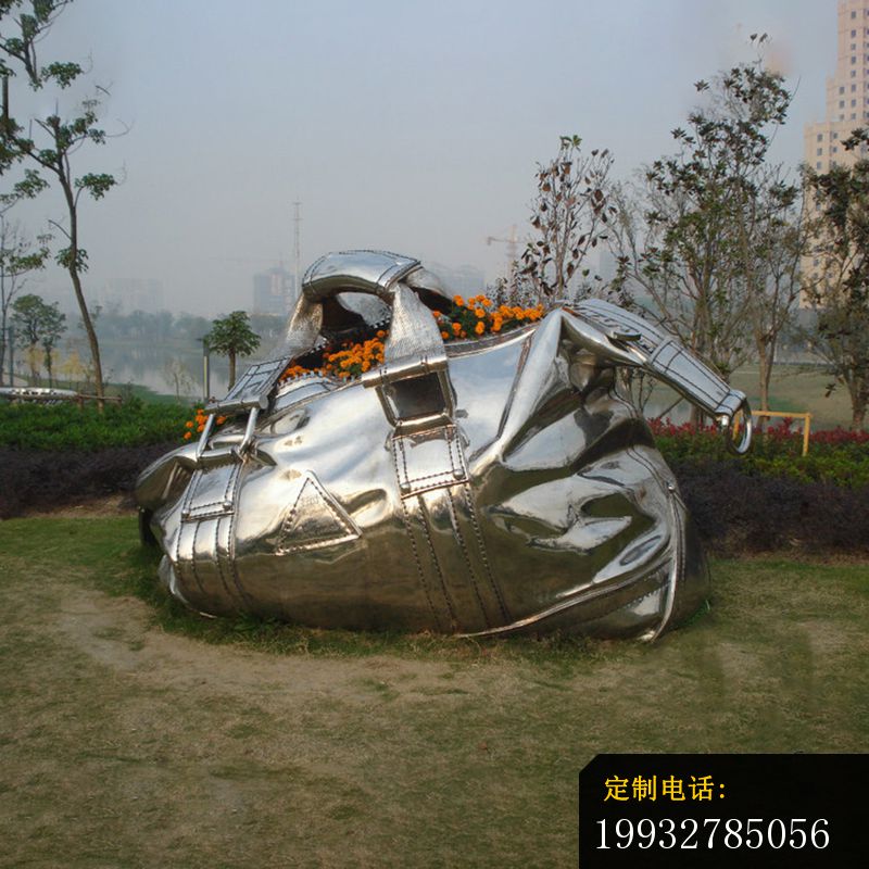 不锈钢手提包雕塑 (2)_800*800