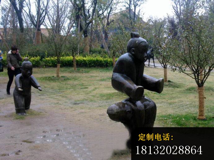 跳山羊人物铜雕，公园人物雕塑_690*517