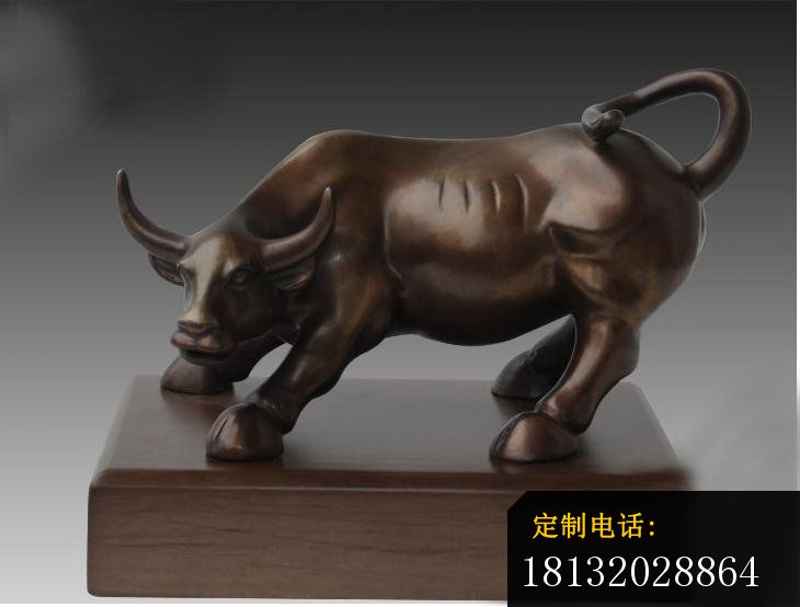 铜雕牛，企业门口景观雕塑_730*554