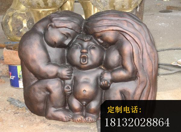 幸福的一家三口铜雕，人物铜雕_600*437