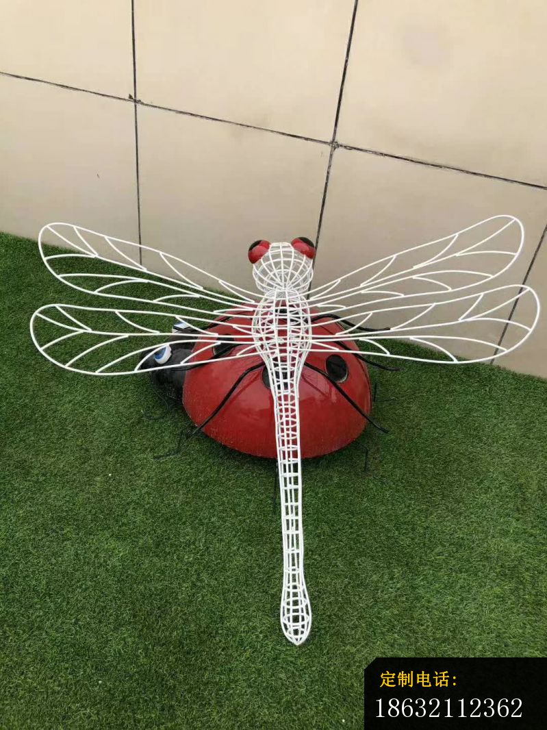不锈钢镂空蜻蜓雕塑_799*1066