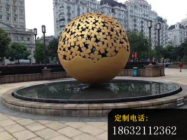 不锈钢镂空球喷泉雕塑_630*472