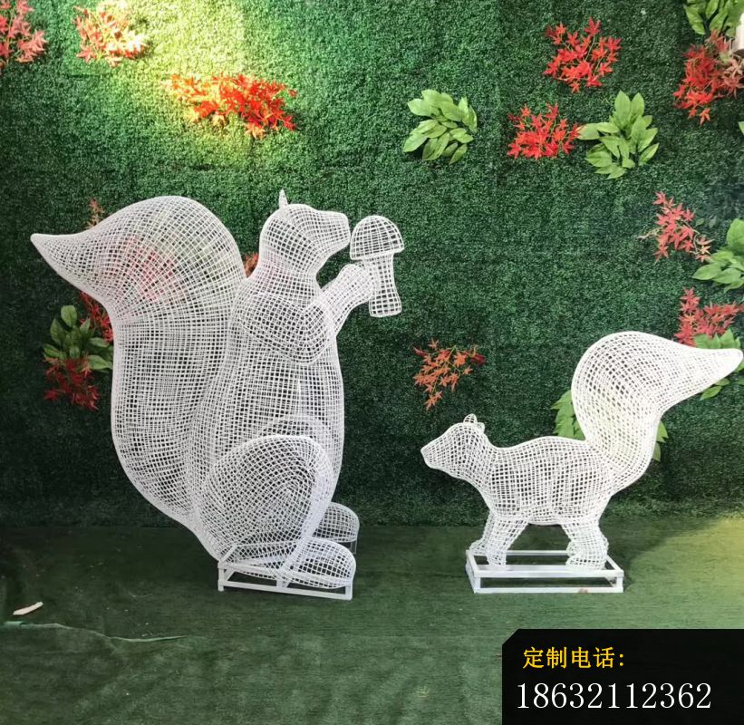 不锈钢镂空松鼠雕塑 (3)_821*800