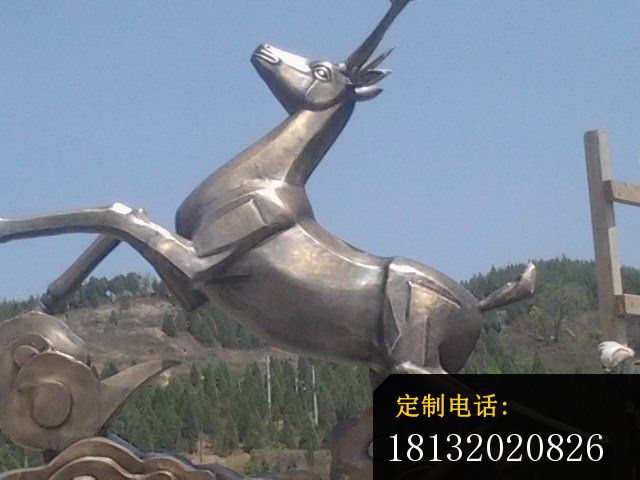 铜锻造小鹿雕塑，紫铜铜皮小鹿_640*480