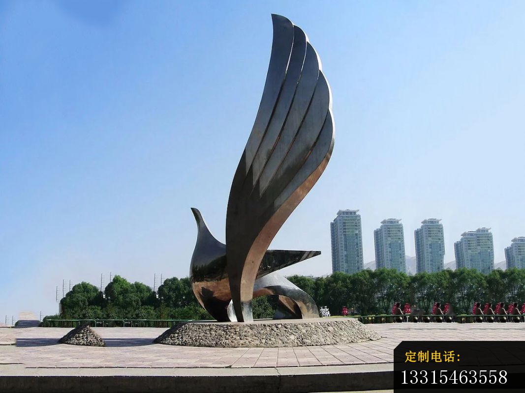 广场不锈钢抽象鸽子雕塑_1067*800