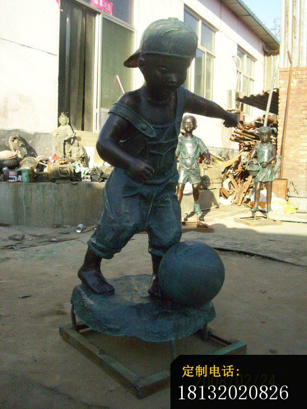 小孩玩耍铜雕青铜人物雕塑 (1)_600*800