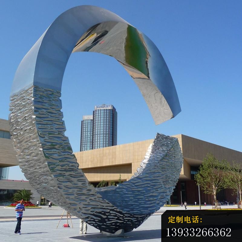 广场大型不锈钢水中月抽象标志雕塑_800*800