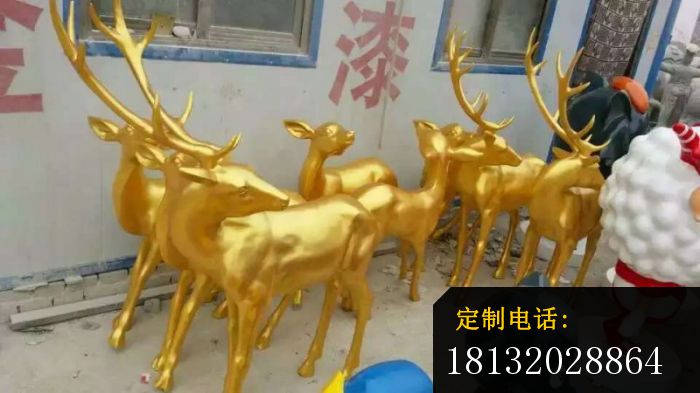 黄铜色鹿雕塑_700*393