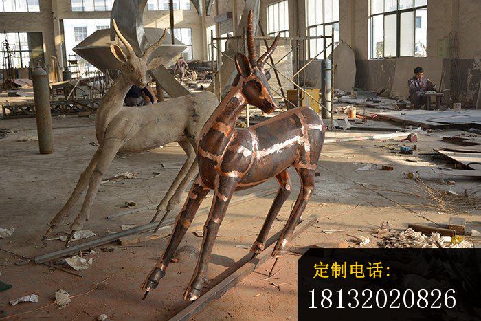 铸铜小鹿雕塑公园动物铜雕 (5)_700*467