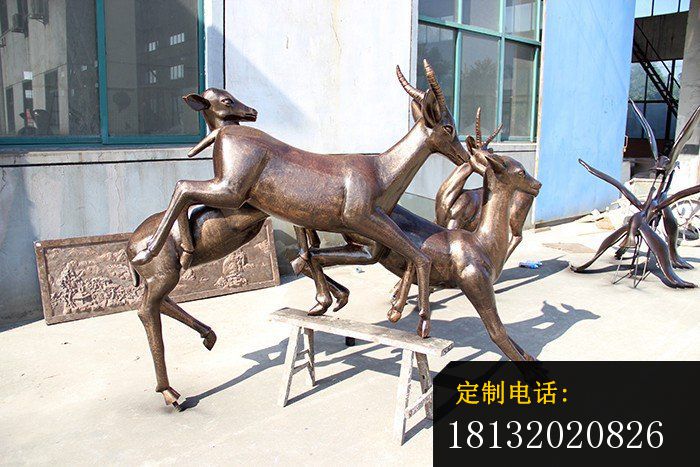 铸铜小鹿雕塑公园动物铜雕 (6)_700*467