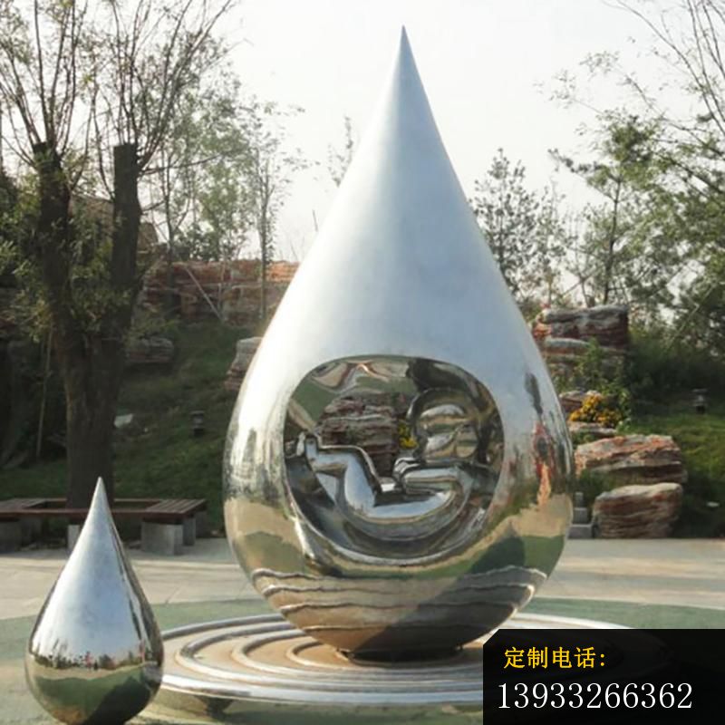 公园不锈钢躺在水滴当中的小孩景观雕塑_800*800