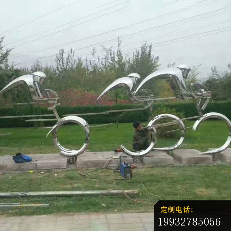 不锈钢抽象骑单车人物雕塑_800*800