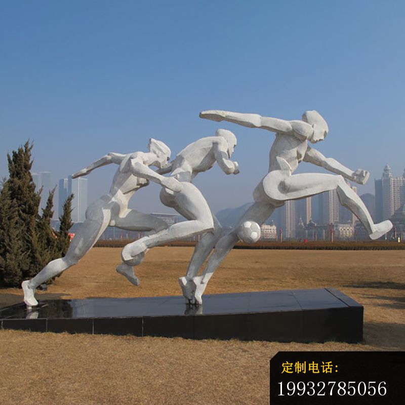 踢足球雕塑，不锈钢运动雕塑_800*800