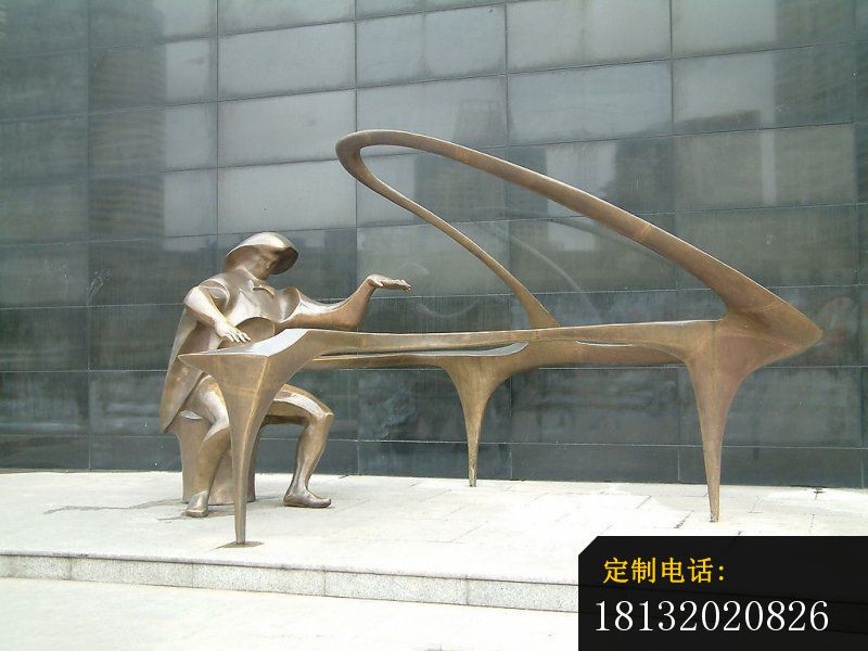 抽象人物弹钢琴铜雕，街边景观铜雕_800*600