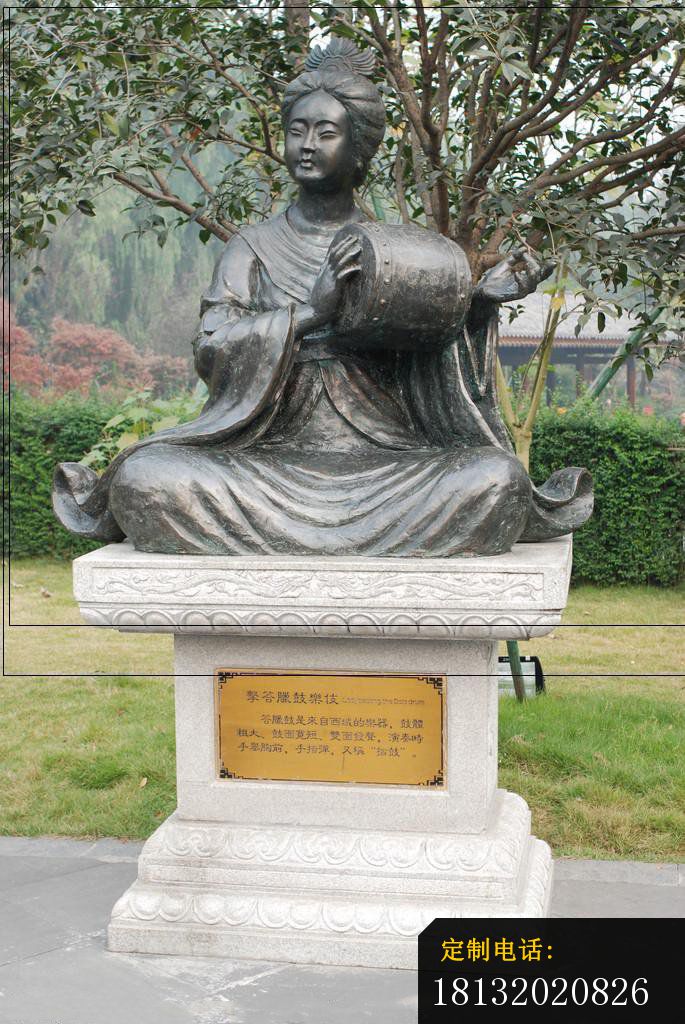 打腰鼓的古代人物铜雕，公园人物铜雕_685*1024