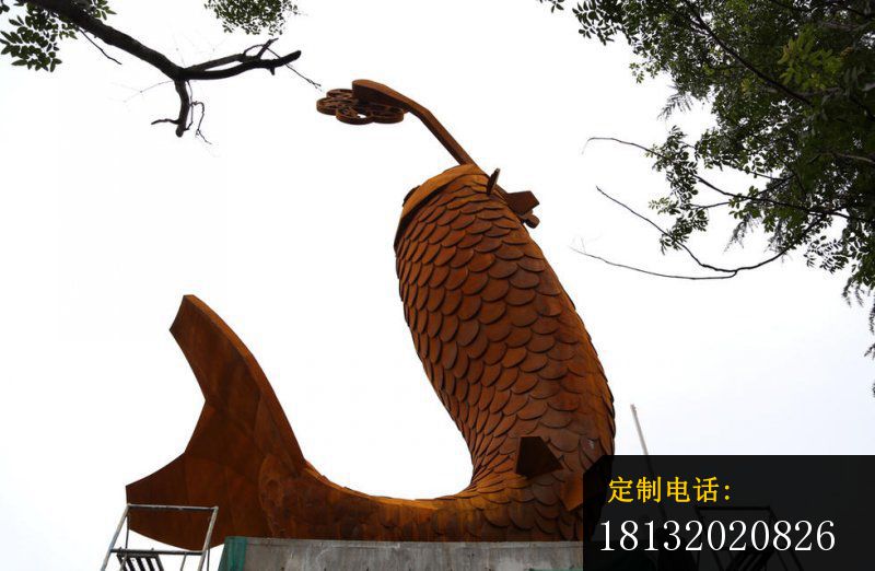 叼着钥匙的鱼铜雕，广场景观铜雕_800*522