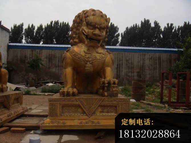 黄铜狮子雕塑铜雕踩球狮子 (1)_670*503