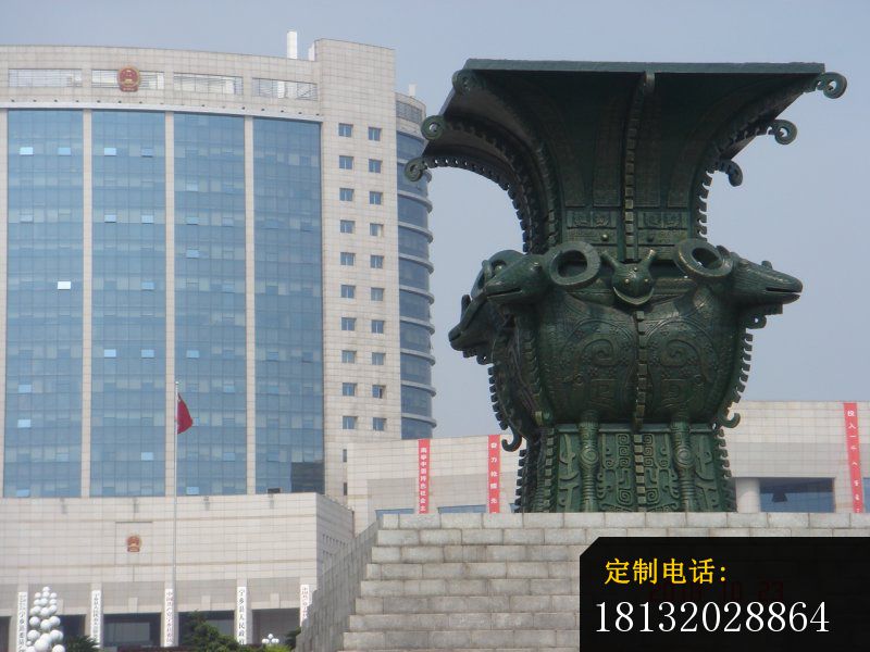 铜雕四羊方尊铸铜四羊方尊雕塑 (1)_800*600