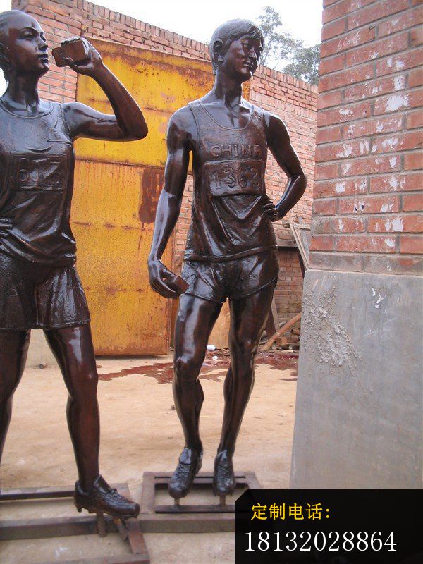 运动员雕塑广场人物铜雕 (1)_600*800