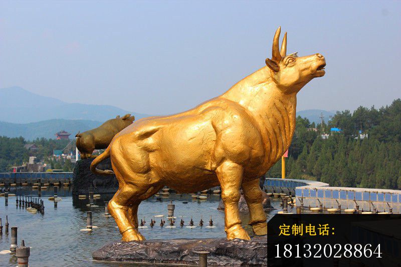 铸铜牛雕塑广场铜雕牛_800*533