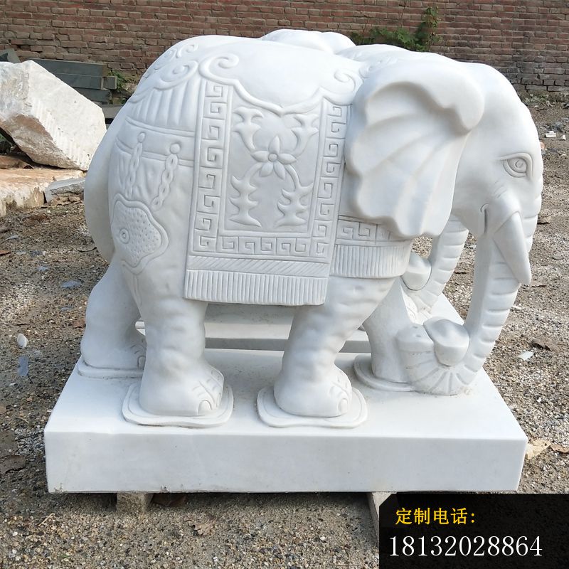 汉白玉鼻卷元宝的大象，门口招财大象石雕_800*800