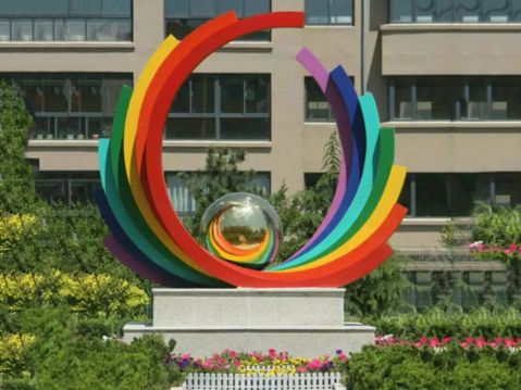 不锈钢彩条城市景观雕塑