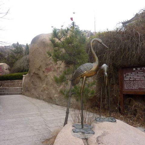 铜雕仙鹤
