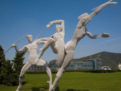 不锈钢投标枪人物雕塑