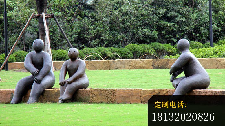 铜雕聊天的抽象人物，公园人物铜雕_777*437