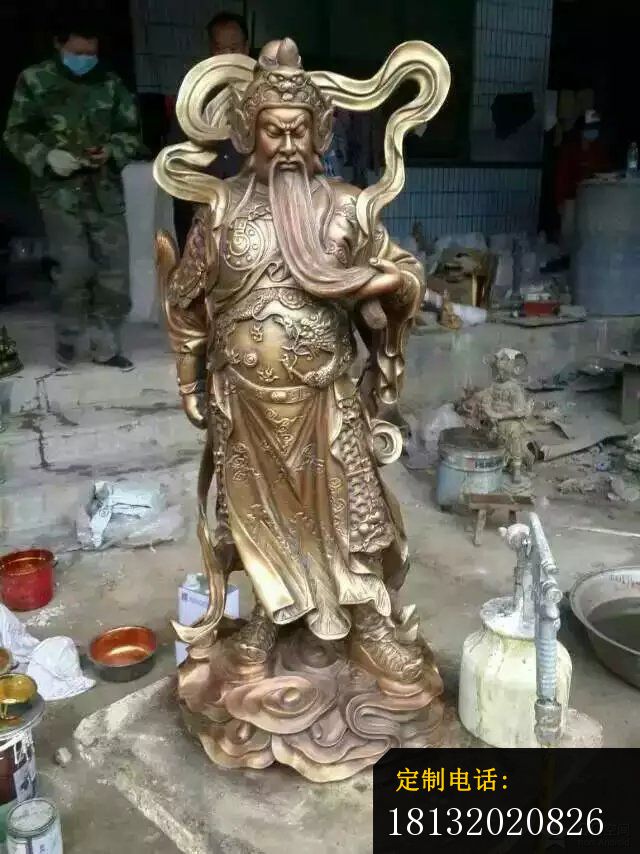 铜雕捋胡子的关公古代人物雕塑_640*854