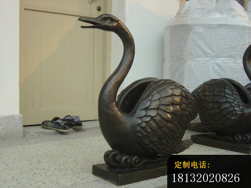 铜雕天鹅，公园动物铜雕_800*600
