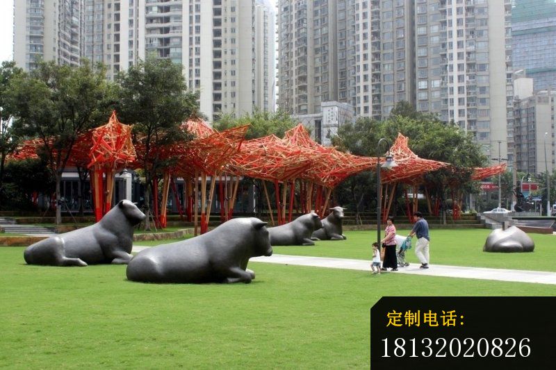 卧着的抽象牛铜雕，公园动物铜雕 (4)_800*533