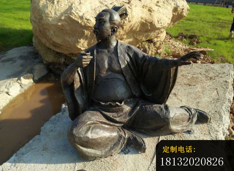 坐在地上的古代人物铜雕，公园人物铜雕_800*585