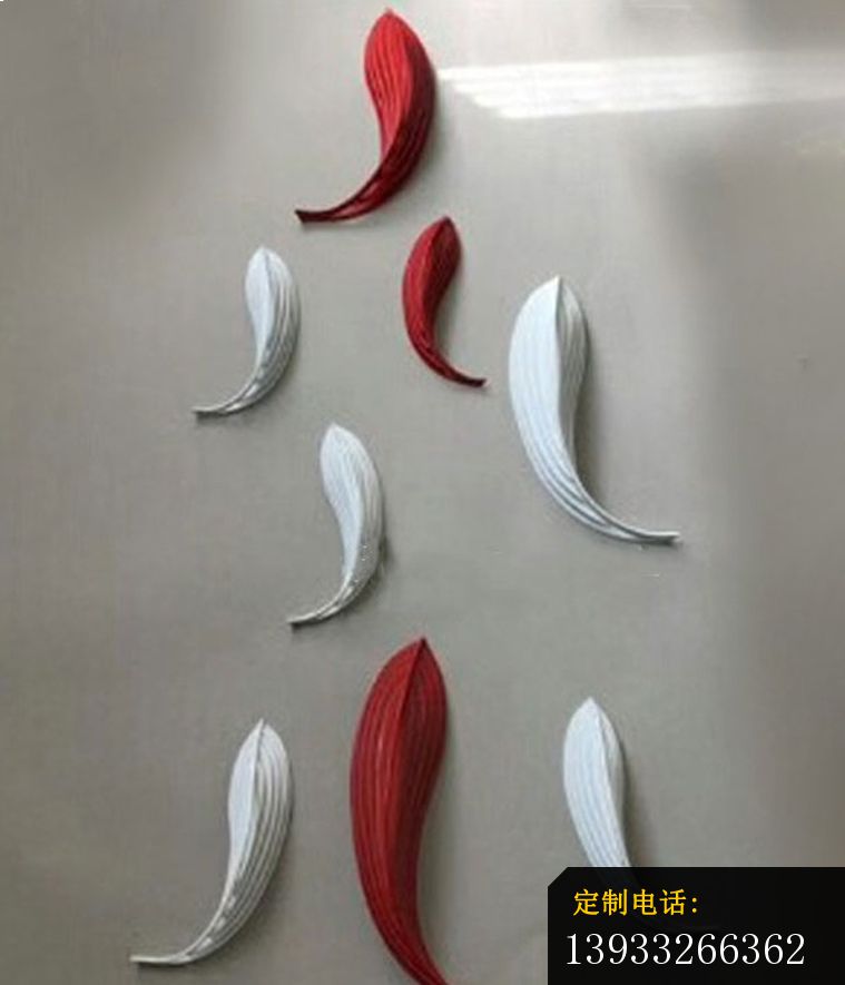 彩色不锈钢抽象小鱼雕塑_759*885