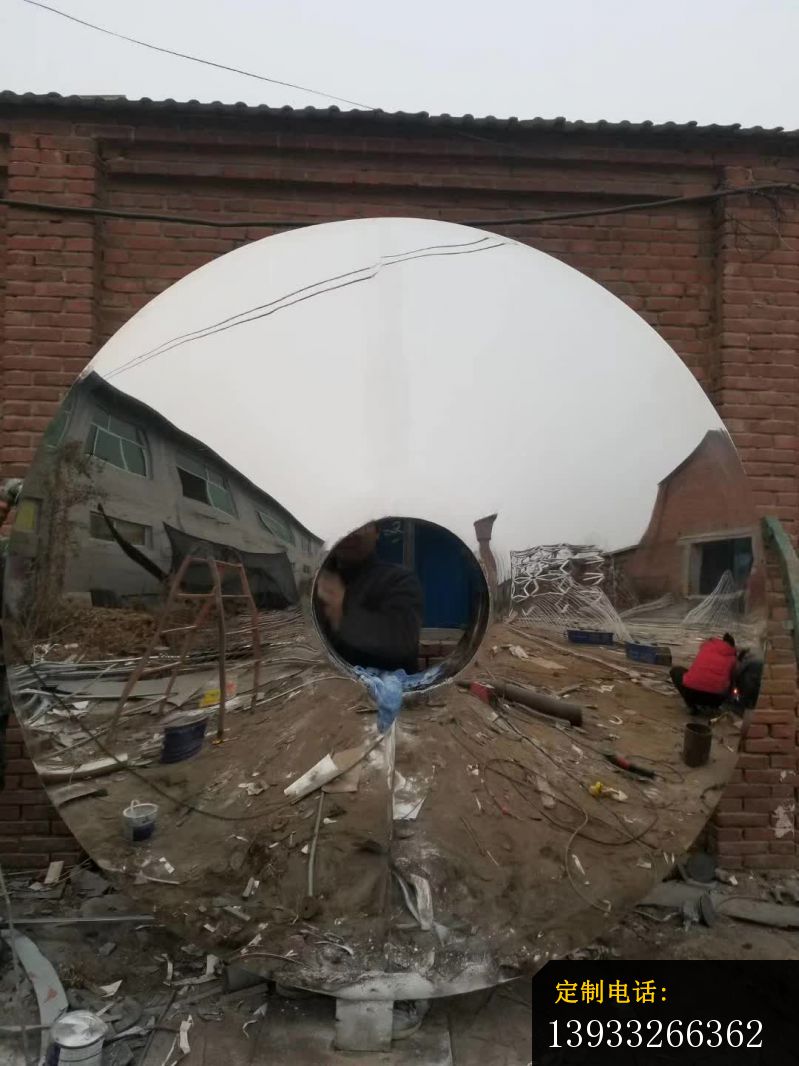 不锈钢镜面圆形摆件雕塑_799*1066