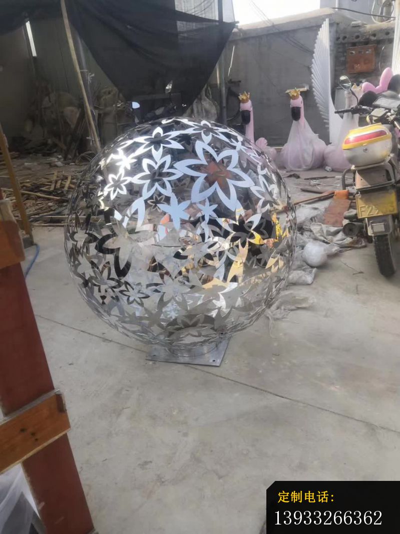 不锈钢五星镂空球雕塑_799*1066