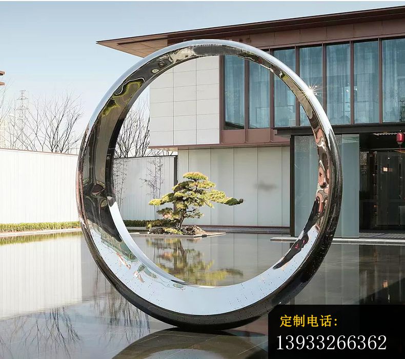 不锈钢月亮雕塑_790*700