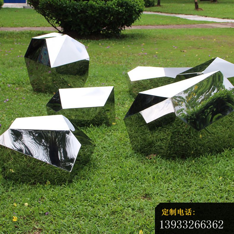 公园不锈钢几何石块雕塑_790*790