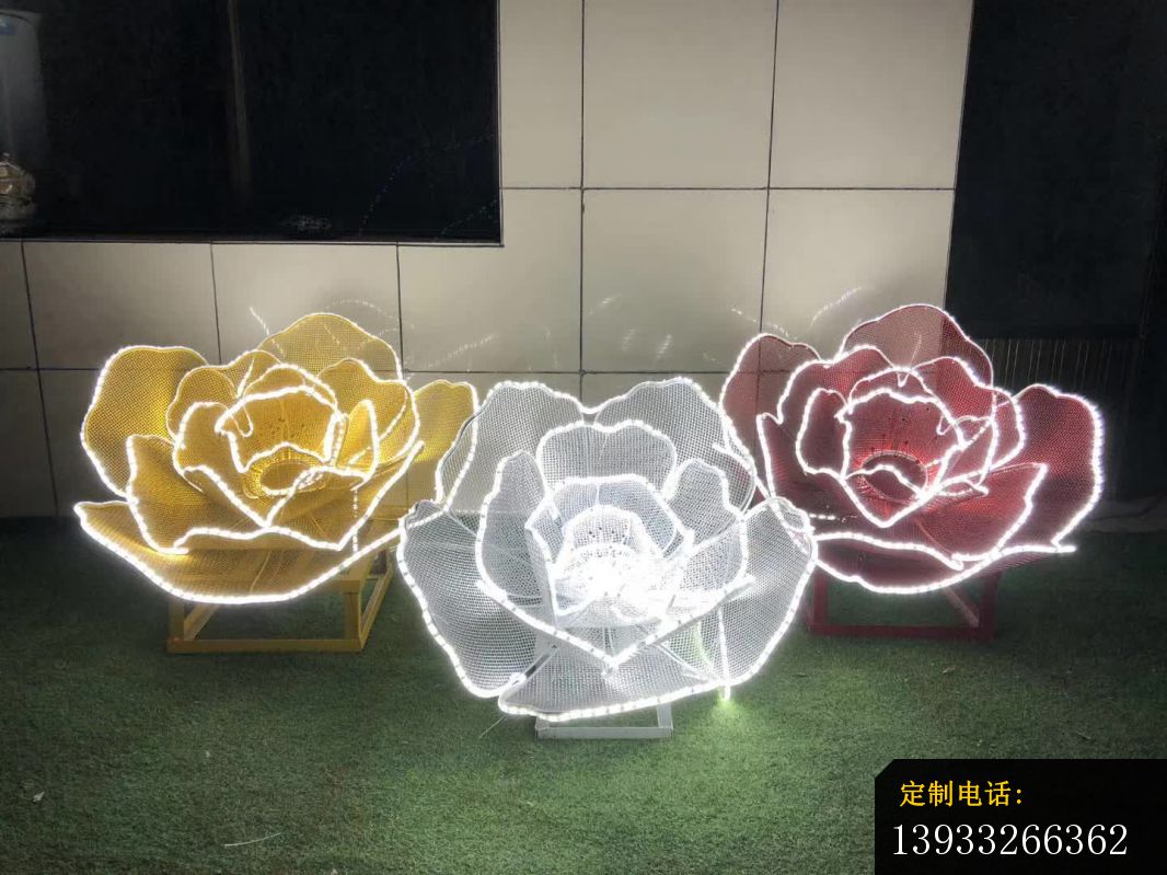 镂空不锈钢玫瑰花造型雕塑_1066*799