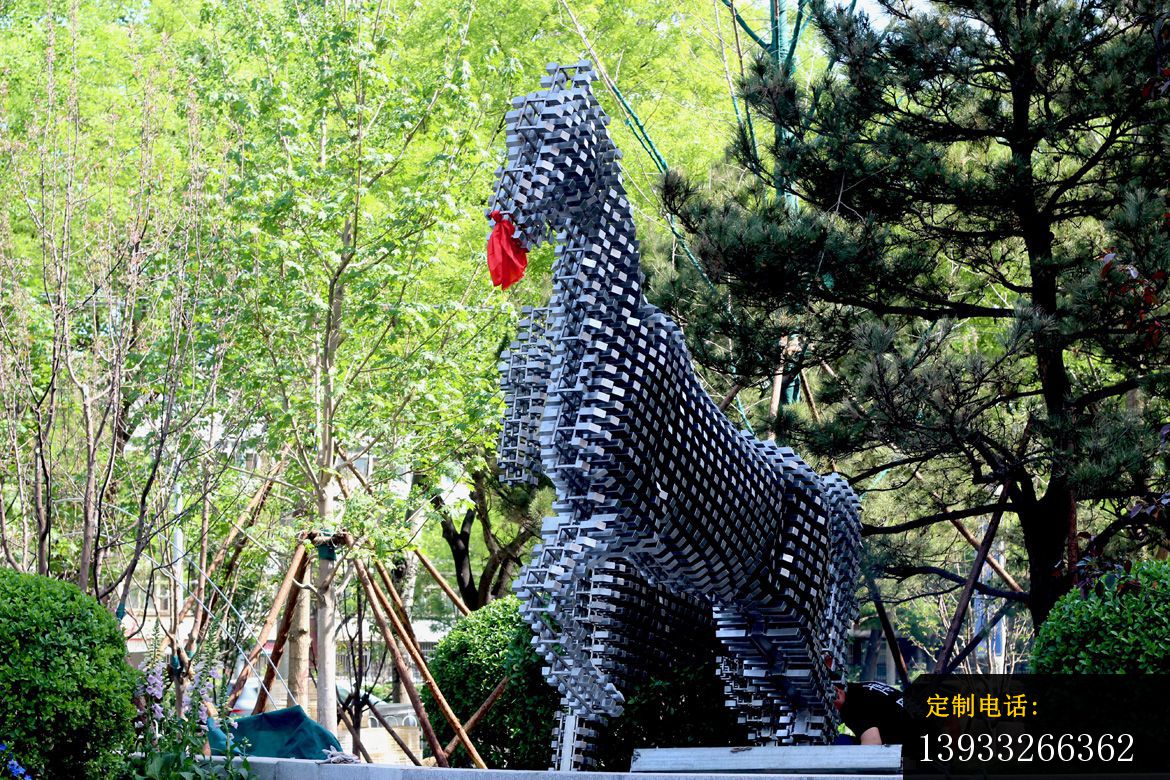 创意不锈钢抽象马公园动物雕塑_1170*780