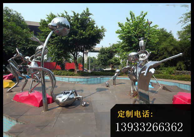 公园不锈钢抽象人物雕塑_620*440