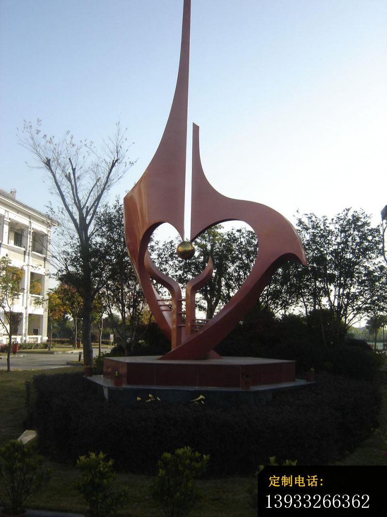 校园不锈钢抽象手雕塑_799*1066